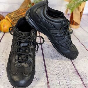 Cross Trekkers Skid Resistant Work Shoes - Size 9W